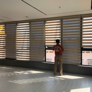 Hoàn thiện lắp đặt rèm văn phòng cho em Đỗ Hoài Phương