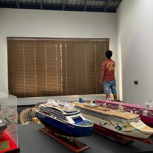 Rèm lá gỗ – Sang trọng từ chất liệu tự nhiên.