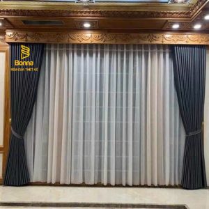 Hai lớp – hai cảm xúc, một chuẩn mực thẩm mỹ.