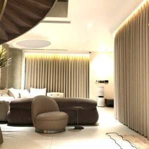 Chút điểm nhấn, cả không gian như bừng sáng.